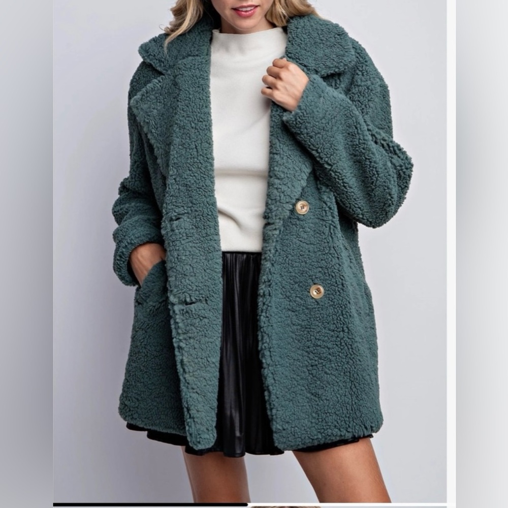 Brand new teddy jacket!!! 💙💚